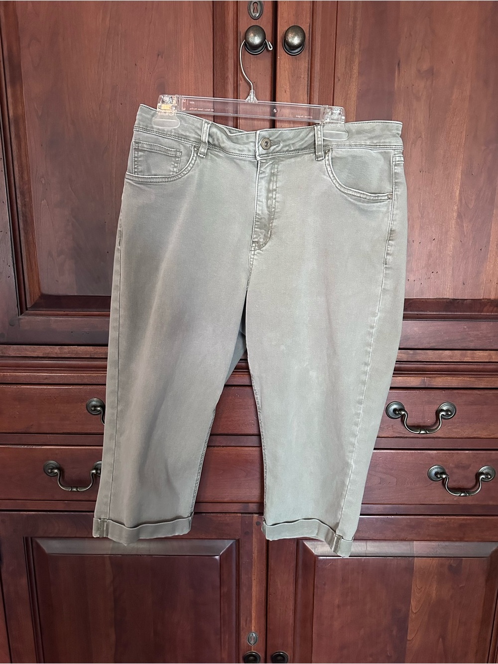 Charlieb soft washed Olive Cropped Capri Jeans